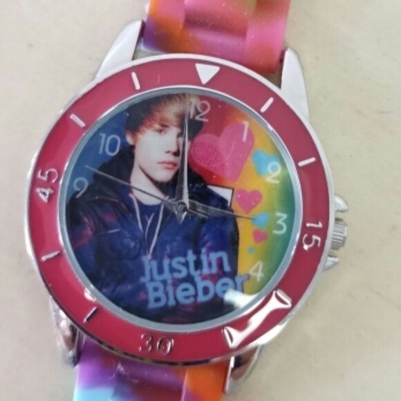 Justin Bieber watch - needs battery - Picture 3 of 4